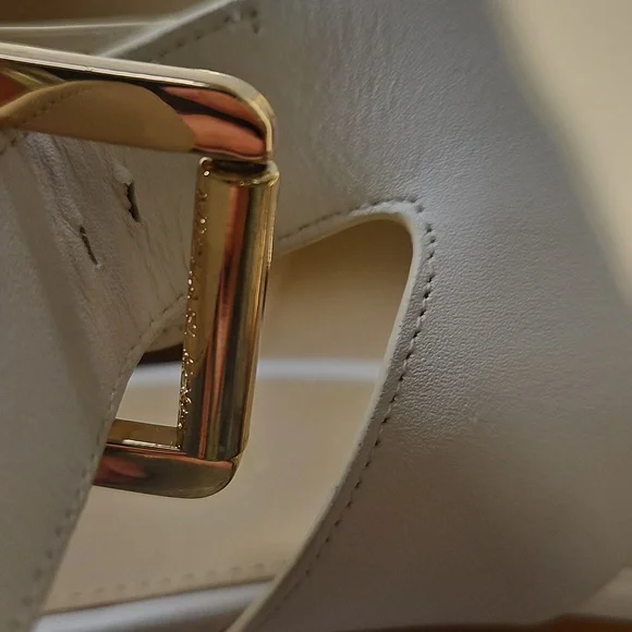 Michael Kors Josephine Wedge White and Tan Wedge Sandals Nwt 10 - Picture 3 of 9